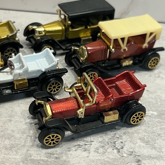 Set of 5 Vintage Classic Diecast Toy Cars Hong Kong and Macau - Picture 8 of 16